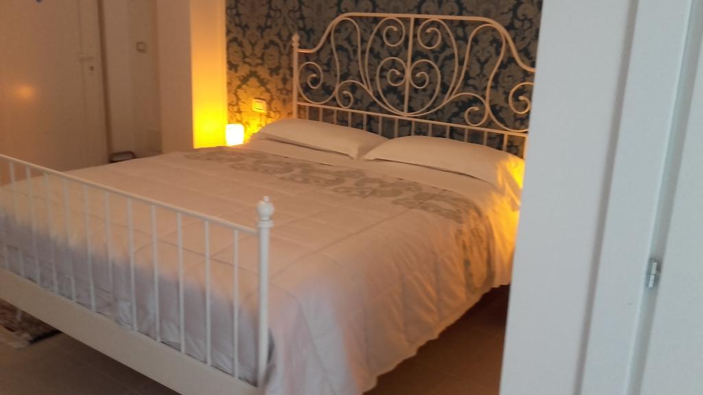 Le Tre Rose Bed & Breakfast 卡萨马西玛 外观 照片