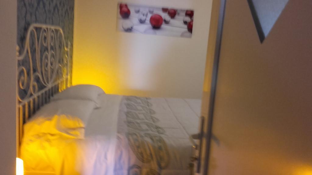 Le Tre Rose Bed & Breakfast 卡萨马西玛 外观 照片