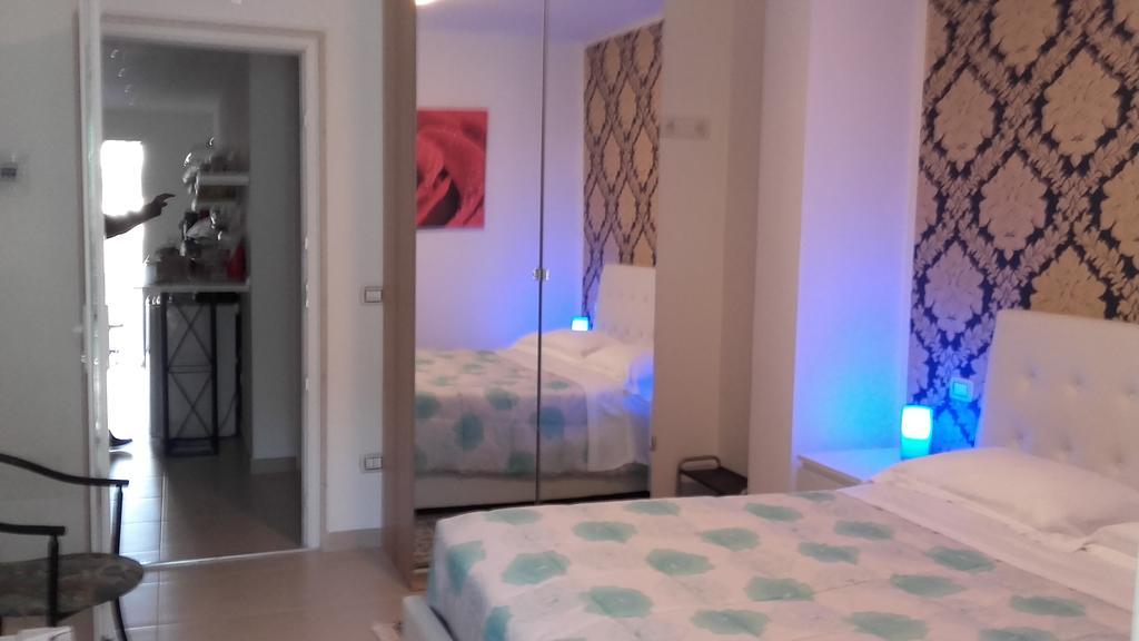 Le Tre Rose Bed & Breakfast 卡萨马西玛 外观 照片